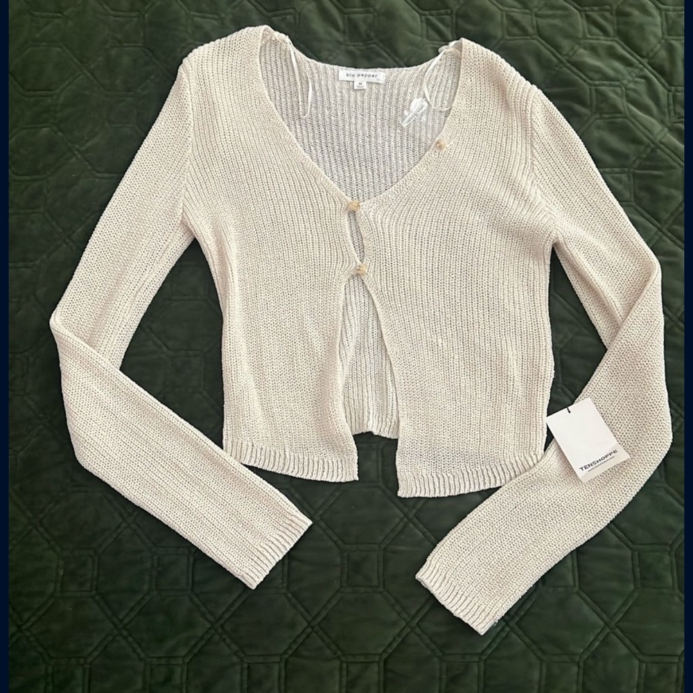 Chic Cream Cardigan Sweater